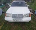Білий Мерседес В124, об'ємом двигуна 0 л та пробігом 1 тис. км за 1500 $, фото 1 на Automoto.ua