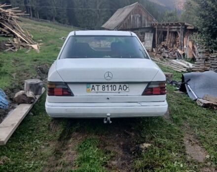 Білий Мерседес В124, об'ємом двигуна 0 л та пробігом 1 тис. км за 1500 $, фото 3 на Automoto.ua