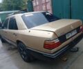 Бежевый Мерседес В124, объемом двигателя 2.3 л и пробегом 160 тыс. км за 2180 $, фото 1 на Automoto.ua