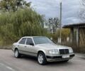 Бежевий Мерседес В124, об'ємом двигуна 2.3 л та пробігом 350 тис. км за 2600 $, фото 2 на Automoto.ua