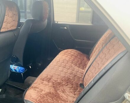 Бежевый Мерседес В124, объемом двигателя 2 л и пробегом 3 тыс. км за 1900 $, фото 6 на Automoto.ua