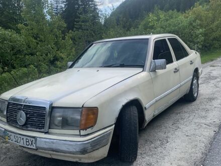 Мерседес В124 1988 в Славском на Automoto.ua Бежевый Мерседес В124, объемом двигателя 2 л и пробегом 420 тыс. км за 1999 $, фото 1 на Automoto.ua