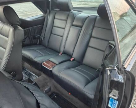 Чорний Мерседес В124, об'ємом двигуна 2 л та пробігом 385 тис. км за 4400 $, фото 16 на Automoto.ua