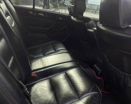 Чорний Мерседес В124, об'ємом двигуна 3.2 л та пробігом 120 тис. км за 7000 $, фото 6 на Automoto.ua