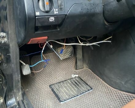 Черный Мерседес В124, объемом двигателя 3 л и пробегом 450 тыс. км за 1800 $, фото 7 на Automoto.ua