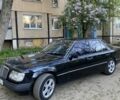 Черный Мерседес В124, объемом двигателя 2.6 л и пробегом 400 тыс. км за 2000 $, фото 4 на Automoto.ua