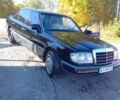 Чорний Мерседес В124, об'ємом двигуна 2 л та пробігом 554 тис. км за 1340 $, фото 1 на Automoto.ua