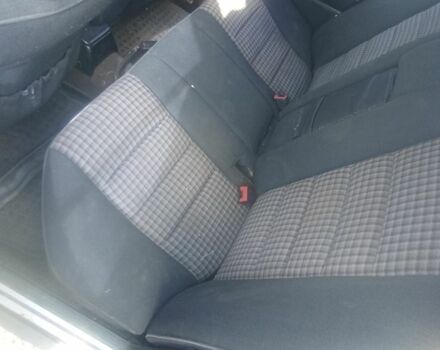 Черный Мерседес В124, объемом двигателя 0 л и пробегом 444 тыс. км за 1100 $, фото 5 на Automoto.ua