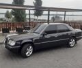 Черный Мерседес В124, объемом двигателя 0 л и пробегом 260 тыс. км за 3000 $, фото 1 на Automoto.ua