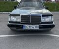 Черный Мерседес В124, объемом двигателя 3 л и пробегом 3 тыс. км за 3350 $, фото 1 на Automoto.ua