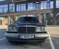 Черный Мерседес В124, объемом двигателя 2 л и пробегом 680 тыс. км за 3500 $, фото 1 на Automoto.ua