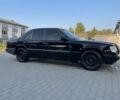 Черный Мерседес В124, объемом двигателя 2.5 л и пробегом 400 тыс. км за 2682 $, фото 1 на Automoto.ua