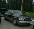 Черный Мерседес В124, объемом двигателя 2 л и пробегом 680 тыс. км за 3500 $, фото 12 на Automoto.ua