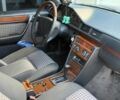 Чорний Мерседес В124, об'ємом двигуна 2.2 л та пробігом 400 тис. км за 5499 $, фото 11 на Automoto.ua