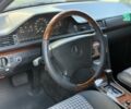 Чорний Мерседес В124, об'ємом двигуна 2.2 л та пробігом 400 тис. км за 5499 $, фото 7 на Automoto.ua