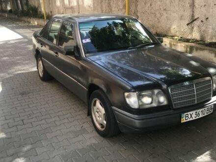 Мерседес В124 1990 в Хмельницком на Automoto.ua Черный Мерседес В124, объемом двигателя 2 л и пробегом 380 тыс. км за 2200 $, фото 1 на Automoto.ua