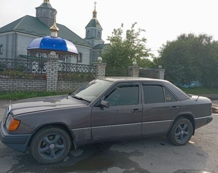 Фіолетовий Мерседес В124, об'ємом двигуна 2.6 л та пробігом 520 тис. км за 2600 $, фото 3 на Automoto.ua