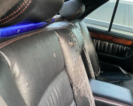 Фиолетовый Мерседес В124, объемом двигателя 2.3 л и пробегом 400 тыс. км за 2500 $, фото 7 на Automoto.ua