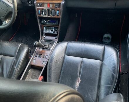 Фиолетовый Мерседес В124, объемом двигателя 2.3 л и пробегом 400 тыс. км за 2500 $, фото 6 на Automoto.ua