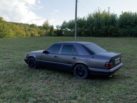 Фіолетовий Мерседес В124, об'ємом двигуна 2.8 л та пробігом 365 тис. км за 3700 $, фото 1 на Automoto.ua