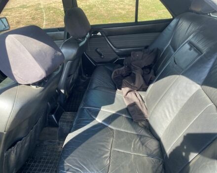 Коричневий Мерседес В124, об'ємом двигуна 2.3 л та пробігом 580 тис. км за 1650 $, фото 7 на Automoto.ua