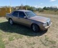 Коричневий Мерседес В124, об'ємом двигуна 2.3 л та пробігом 580 тис. км за 1650 $, фото 1 на Automoto.ua