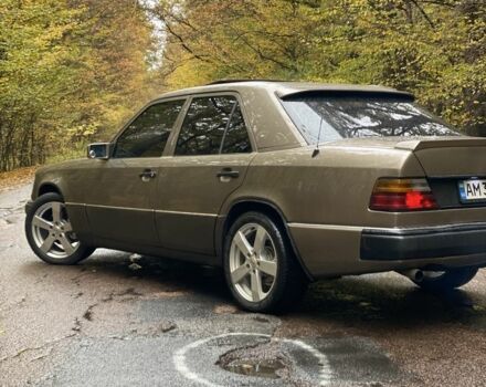 Коричневый Мерседес В124, объемом двигателя 2.3 л и пробегом 480 тыс. км за 2900 $, фото 6 на Automoto.ua