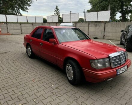 Красный Мерседес В124, объемом двигателя 2 л и пробегом 450 тыс. км за 1600 $, фото 5 на Automoto.ua