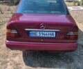 Красный Мерседес В124, объемом двигателя 3 л и пробегом 347 тыс. км за 2300 $, фото 1 на Automoto.ua