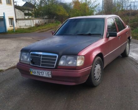 Красный Мерседес В124, объемом двигателя 0 л и пробегом 600 тыс. км за 2100 $, фото 1 на Automoto.ua