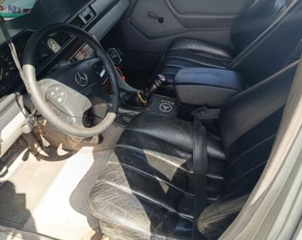 Сірий Мерседес В124, об'ємом двигуна 2.5 л та пробігом 100 тис. км за 1400 $, фото 4 на Automoto.ua