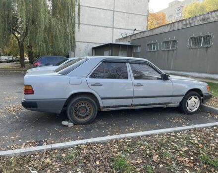 Серый Мерседес В124, объемом двигателя 2 л и пробегом 3 тыс. км за 700 $, фото 7 на Automoto.ua