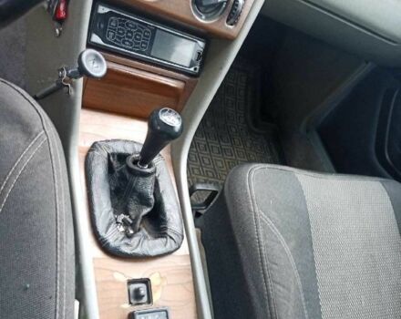 Серый Мерседес В124, объемом двигателя 2.3 л и пробегом 270 тыс. км за 2500 $, фото 23 на Automoto.ua