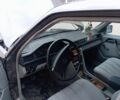 Серый Мерседес В124, объемом двигателя 2 л и пробегом 350 тыс. км за 1999 $, фото 5 на Automoto.ua