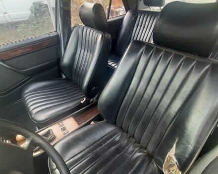 Серый Мерседес В124, объемом двигателя 2.2 л и пробегом 400 тыс. км за 2000 $, фото 4 на Automoto.ua