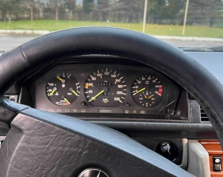 Мерседес В124 1988 у Стрые на Automoto.ua Сірий Мерседес В124, об'ємом двигуна 2.3 л та пробігом 3 тис. км за 1750 $, фото 8 на Automoto.ua