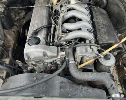 Серый Мерседес В124, объемом двигателя 2.5 л и пробегом 3 тыс. км за 4200 $, фото 8 на Automoto.ua