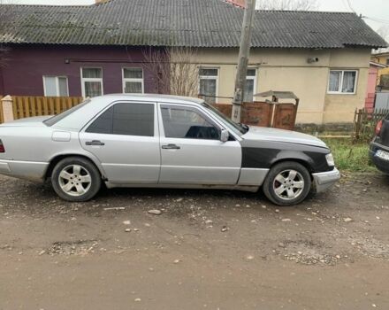 Серый Мерседес В124, объемом двигателя 3 л и пробегом 2 тыс. км за 1700 $, фото 2 на Automoto.ua