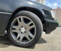 Серый Мерседес В124, объемом двигателя 3 л и пробегом 538 тыс. км за 2700 $, фото 6 на Automoto.ua