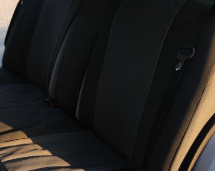 Сірий Мерседес В124, об'ємом двигуна 2 л та пробігом 350 тис. км за 1699 $, фото 20 на Automoto.ua