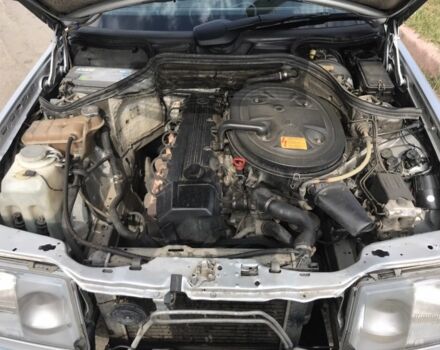 Сірий Мерседес В124, об'ємом двигуна 0 л та пробігом 1 тис. км за 2899 $, фото 1 на Automoto.ua