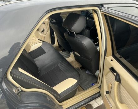 Серый Мерседес В124, объемом двигателя 2.5 л и пробегом 3 тыс. км за 4200 $, фото 7 на Automoto.ua