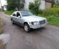 Серый Мерседес В124, объемом двигателя 2.5 л и пробегом 600 тыс. км за 500 $, фото 1 на Automoto.ua