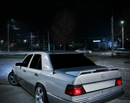 Сірий Мерседес В124, об'ємом двигуна 2.6 л та пробігом 222 тис. км за 3800 $, фото 16 на Automoto.ua