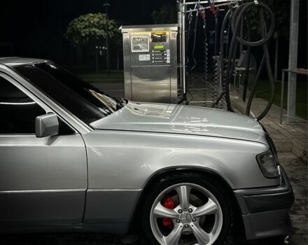 Сірий Мерседес В124, об'ємом двигуна 2.6 л та пробігом 222 тис. км за 3800 $, фото 12 на Automoto.ua