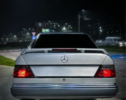 Сірий Мерседес В124, об'ємом двигуна 2.6 л та пробігом 222 тис. км за 3800 $, фото 14 на Automoto.ua