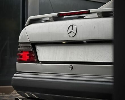 Сірий Мерседес В124, об'ємом двигуна 2.6 л та пробігом 222 тис. км за 3800 $, фото 15 на Automoto.ua