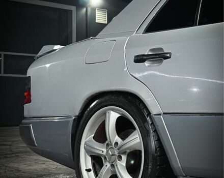 Сірий Мерседес В124, об'ємом двигуна 2.6 л та пробігом 222 тис. км за 3800 $, фото 17 на Automoto.ua