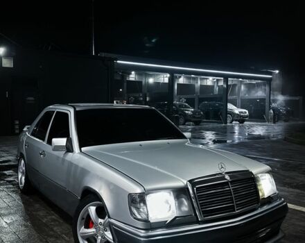 Сірий Мерседес В124, об'ємом двигуна 2.6 л та пробігом 222 тис. км за 3800 $, фото 6 на Automoto.ua