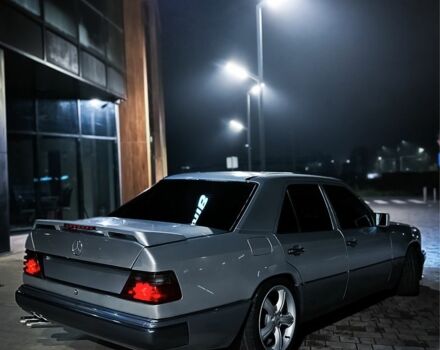 Сірий Мерседес В124, об'ємом двигуна 2.6 л та пробігом 222 тис. км за 3800 $, фото 13 на Automoto.ua